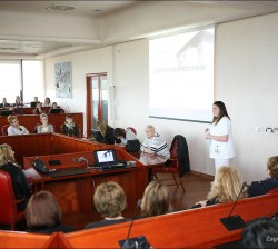 Zagreb, 02.05.2016 - Predavanje u Poliklinici Sunce na temu: "Kako izabrati ostatai zdrav?"
Predavaè: prof. psiholog Iva Mikuliæ