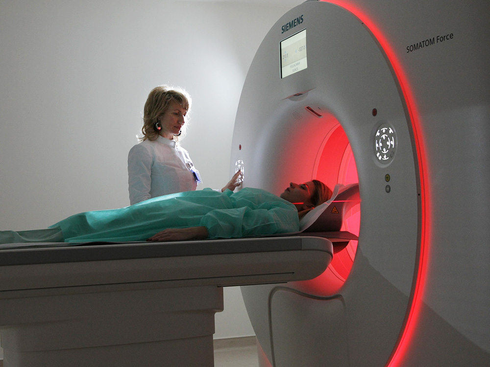 Pomoću MRI moguće je skenirati ljudska tkiva pomoću tankih dijelova i različitih.